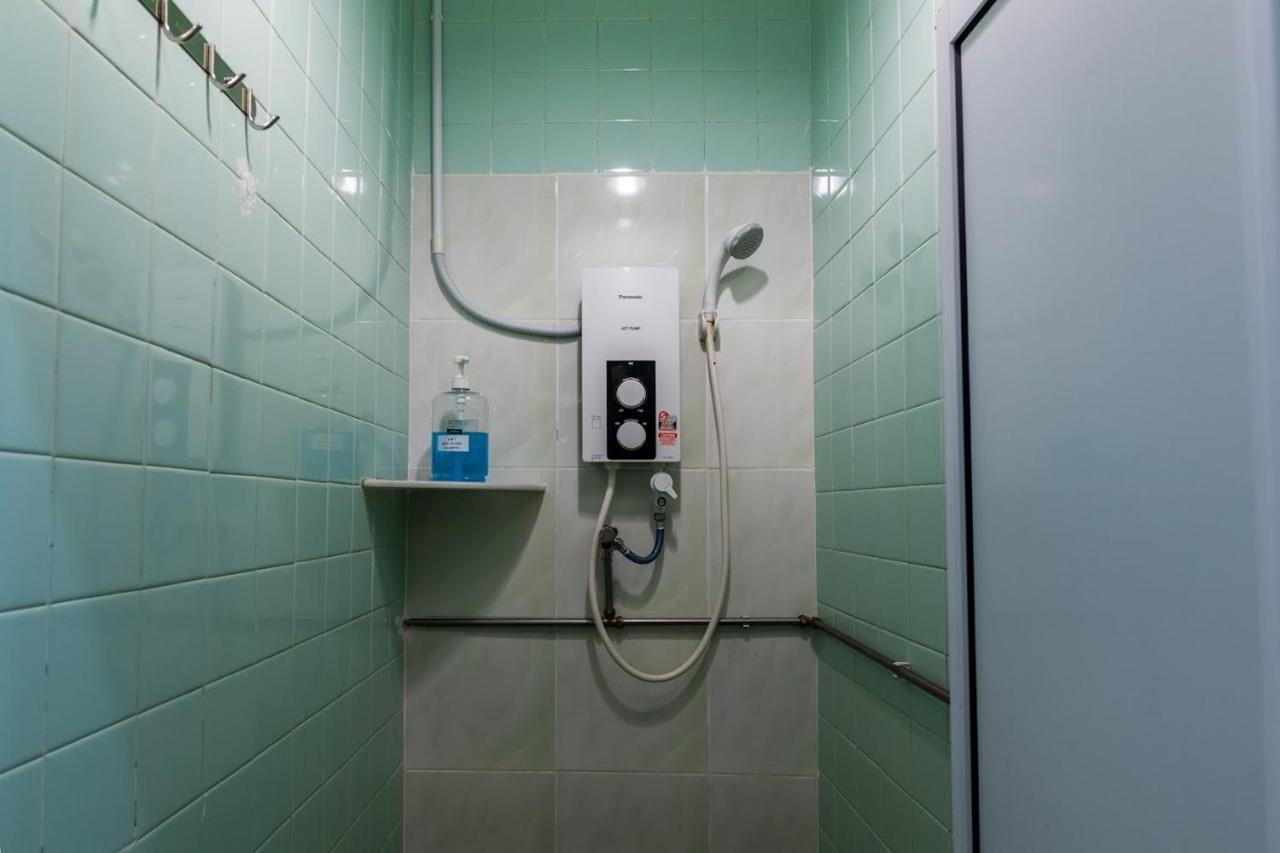 Mac 94 Guest house George Town