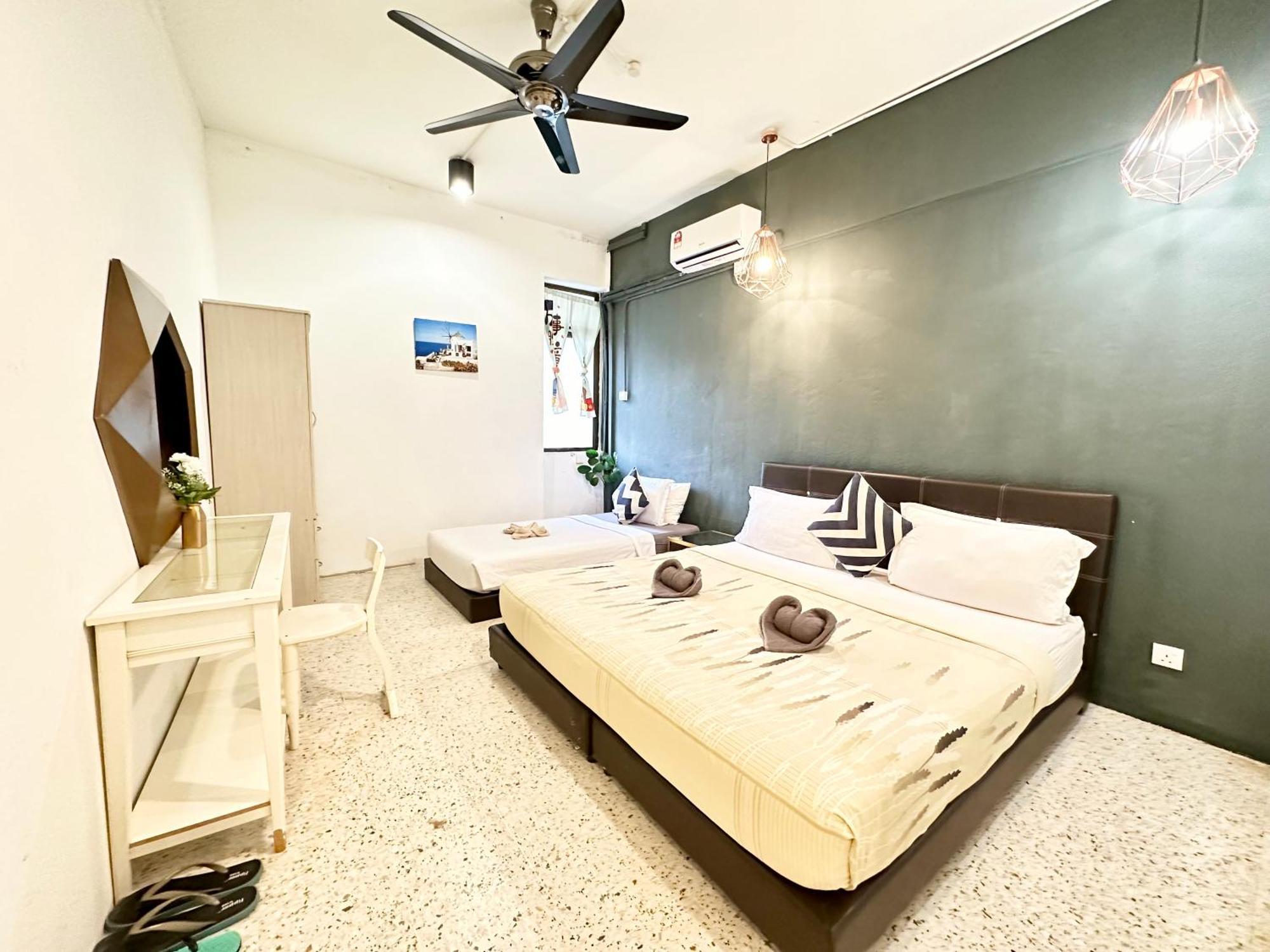 Mac 94 Guest house